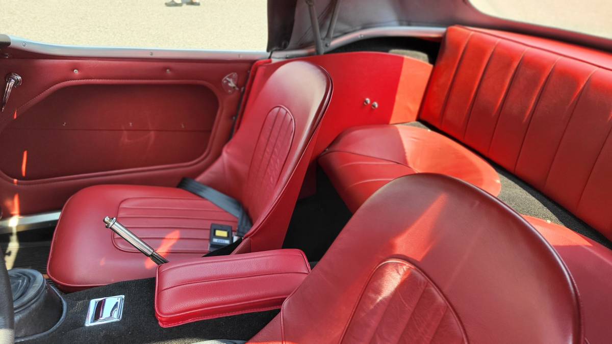 Austin-healy-mk2-1962-red-5