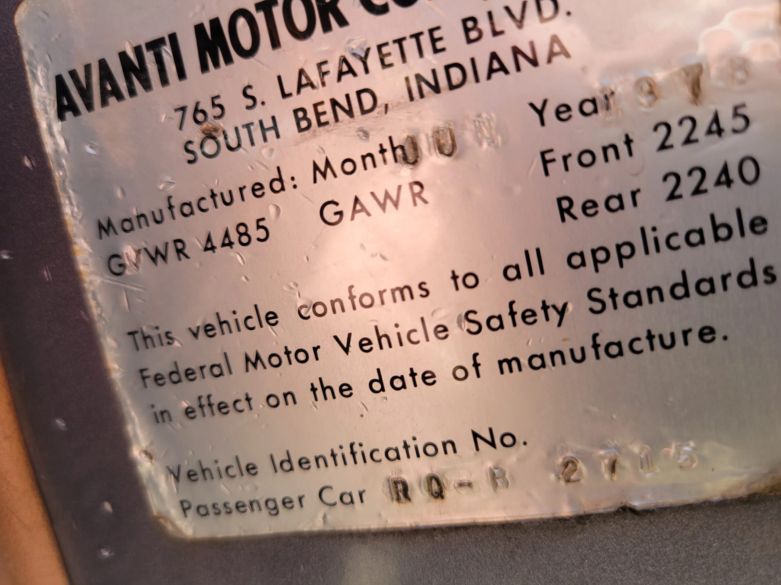 Avanti-Ii-1978-Gray-Tan-20