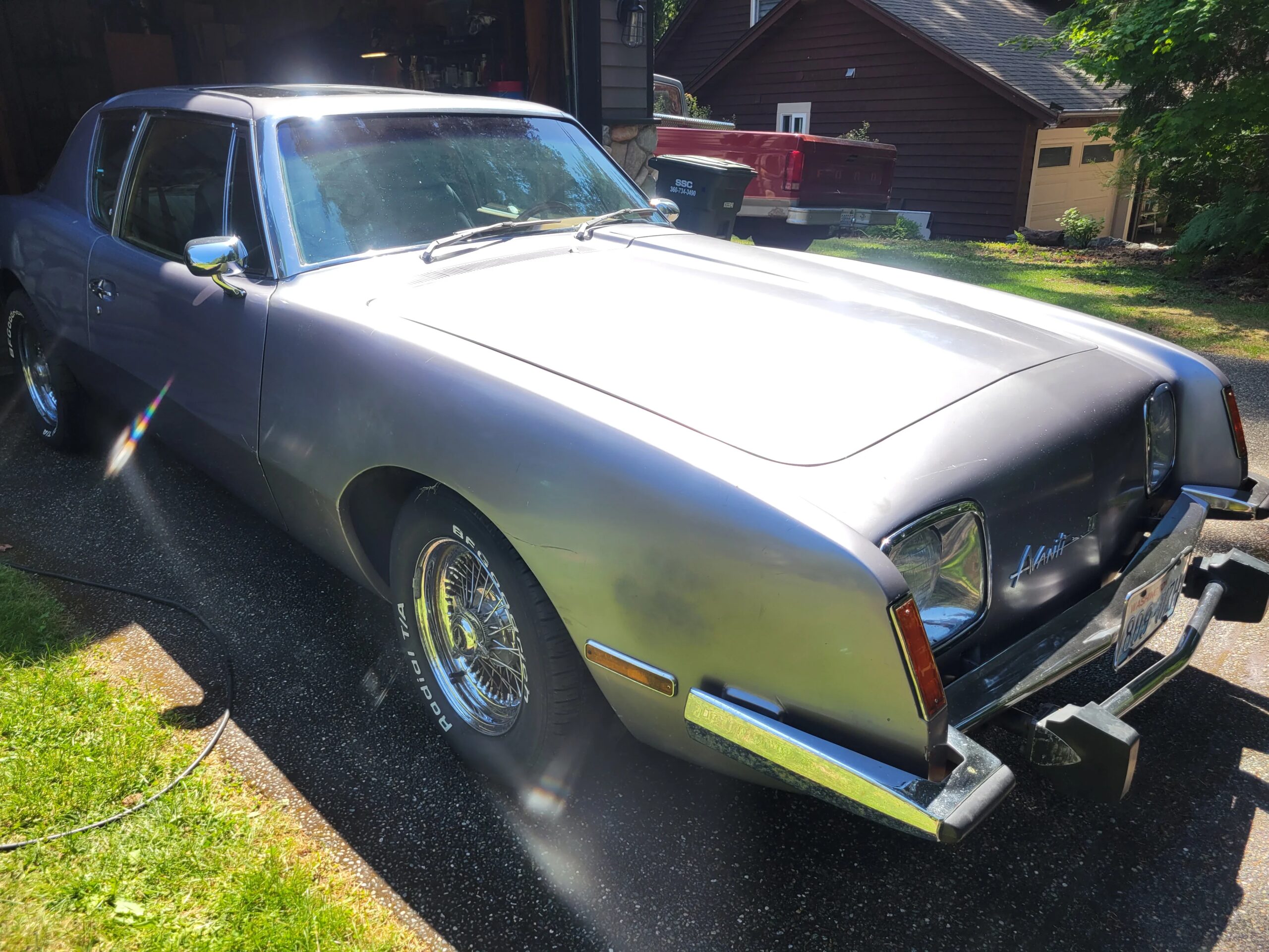 Avanti-Ii-1978-Gray-Tan-33