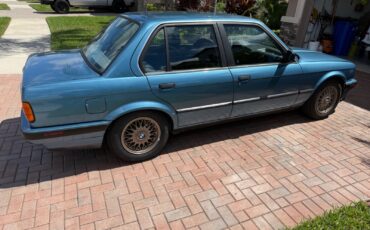 BMW-3-Series-1989-Sedan-1