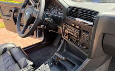 BMW-3-Series-1989-Sedan-6