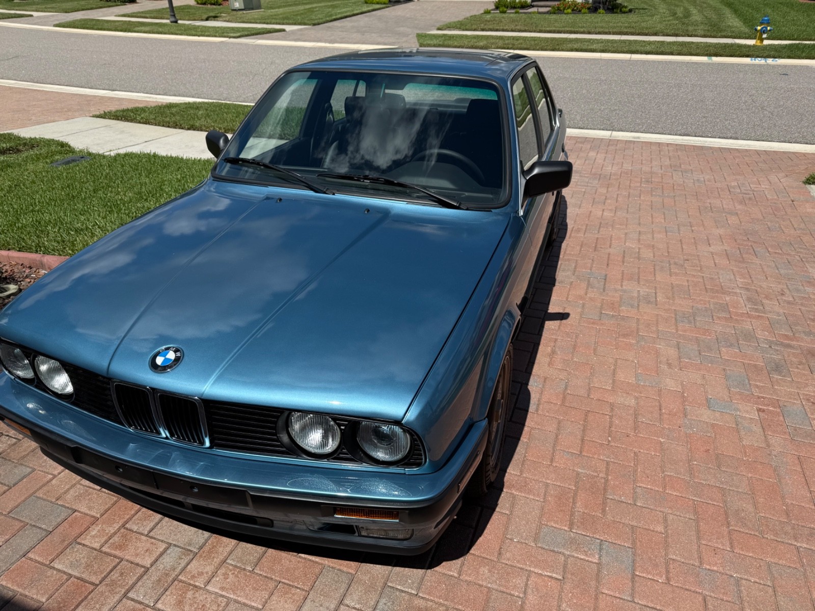 BMW 3-Series 1989 Sedan