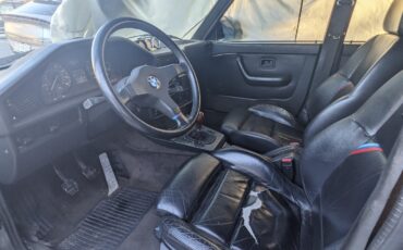 BMW-5-Series-1984-5
