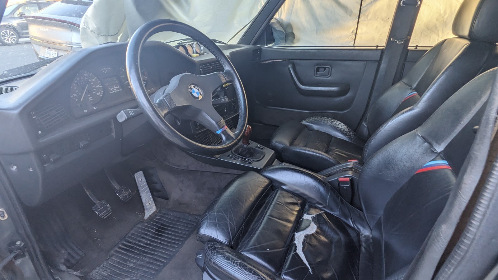 BMW-5-Series-1984-5