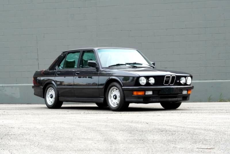 BMW-5-Series-1986-Sedan-2