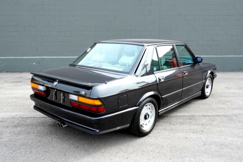 BMW-5-Series-1986-Sedan-20
