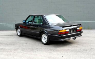 BMW-5-Series-1986-Sedan-21