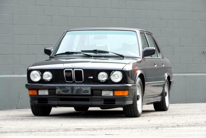 BMW-5-Series-1986-Sedan-22