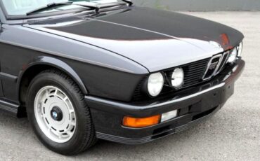 BMW-5-Series-1986-Sedan-23