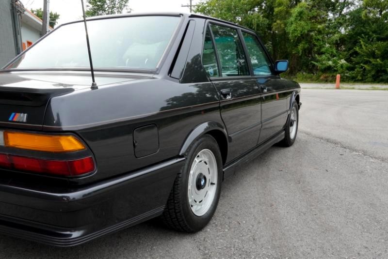 BMW-5-Series-1986-Sedan-27