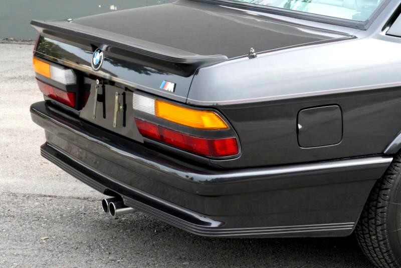 BMW-5-Series-1986-Sedan-31