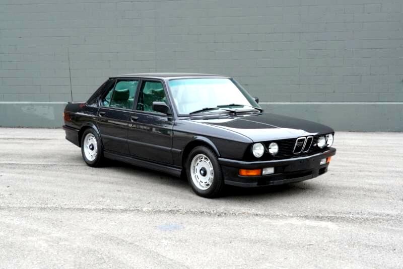 BMW-5-Series-1986-Sedan-4