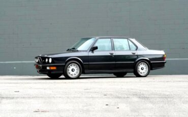 BMW-5-Series-1986-Sedan-8
