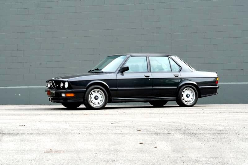 BMW-5-Series-1986-Sedan-8