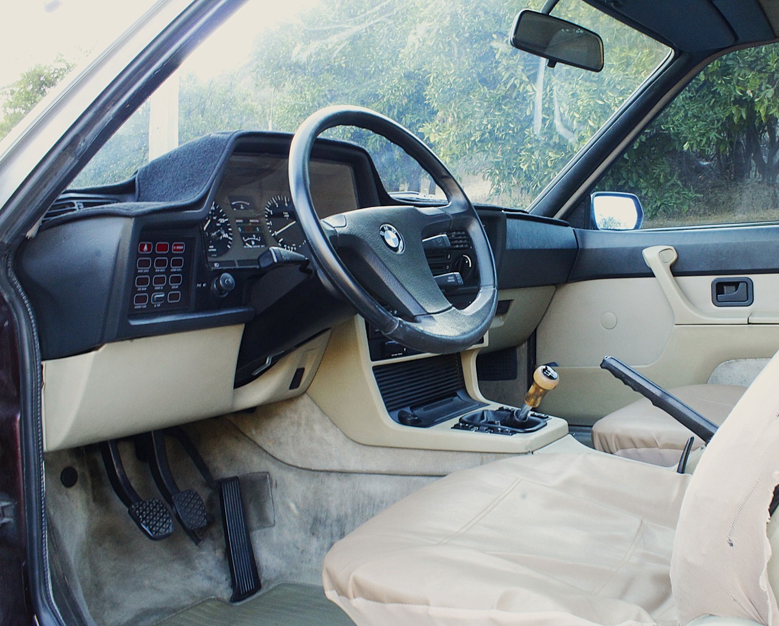 BMW-6-Series-1983-Coupe-11