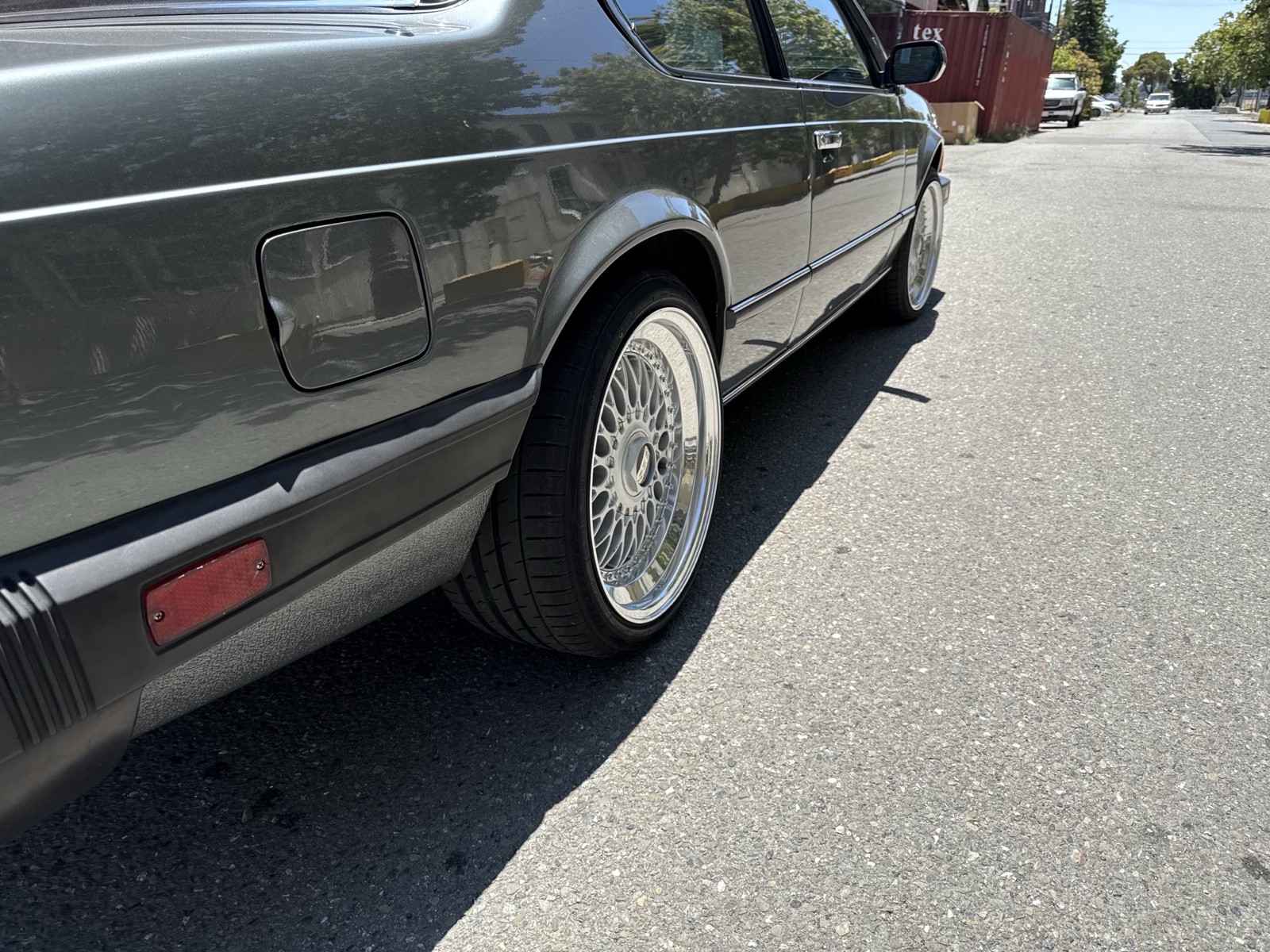 BMW-6-Series-1985-Coupe-2