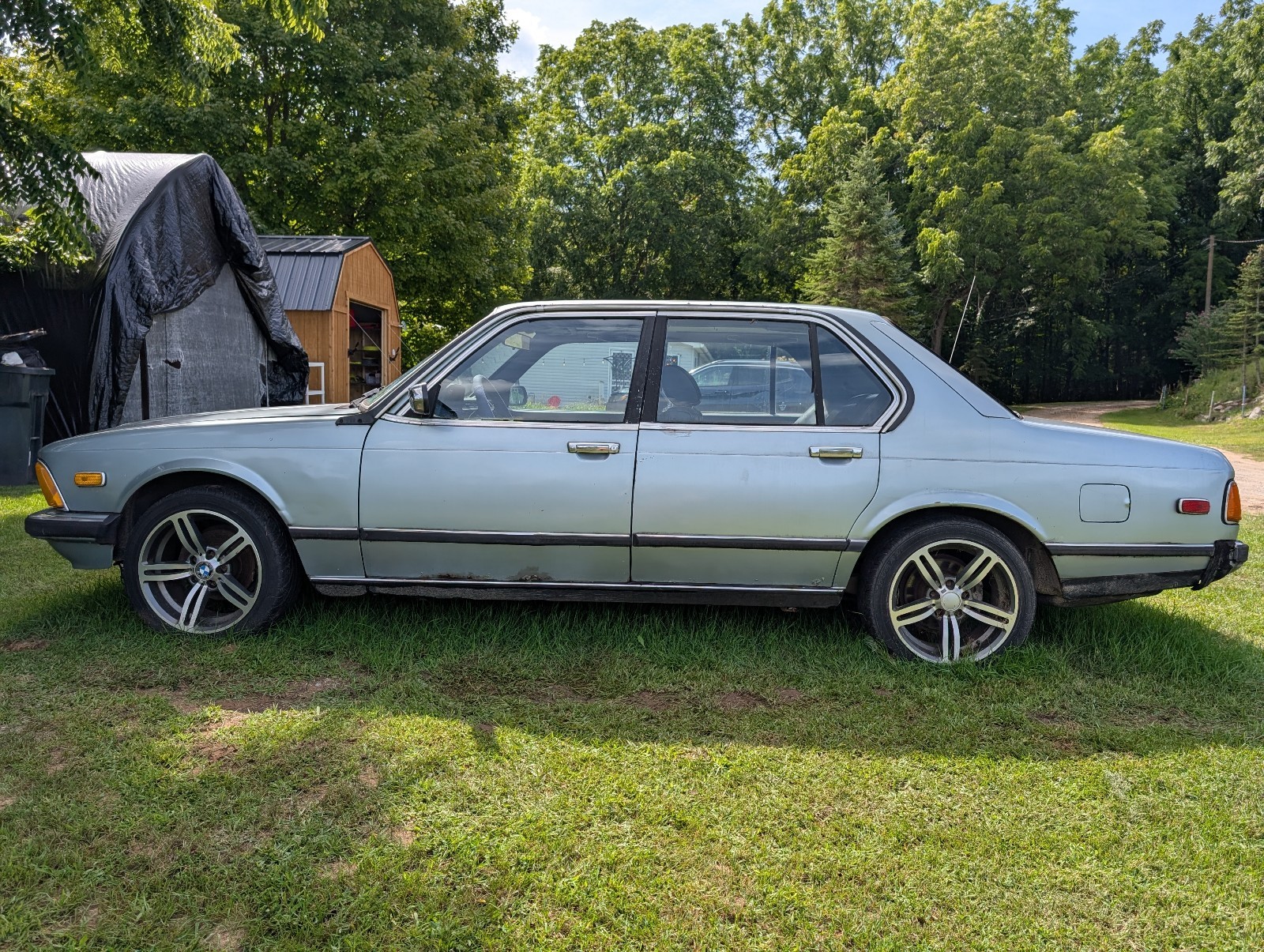 BMW-7-Series-1981-3