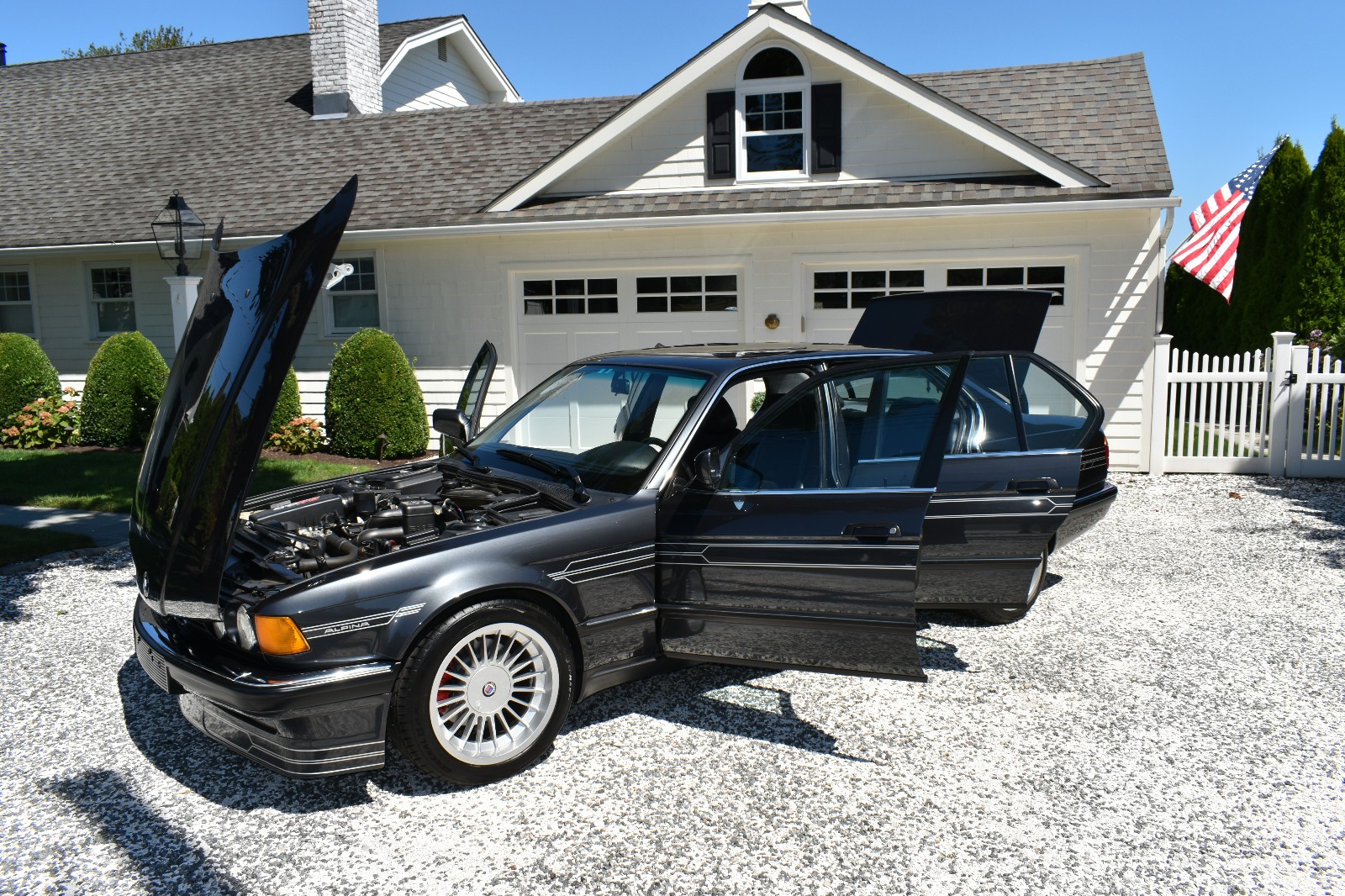 BMW-7-Series-1988-Sedan-14