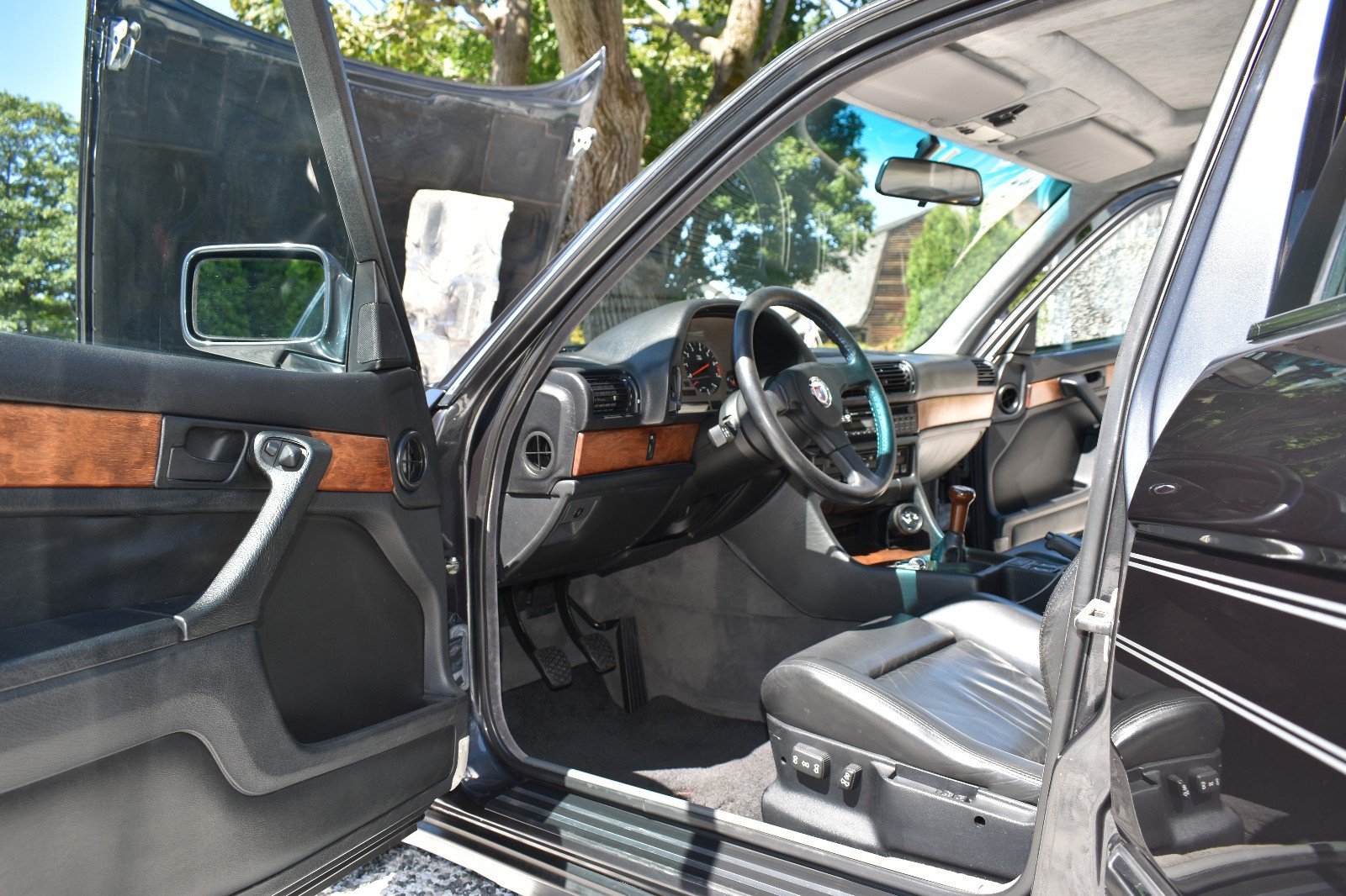 BMW-7-Series-1988-Sedan-19
