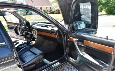 BMW-7-Series-1988-Sedan-30