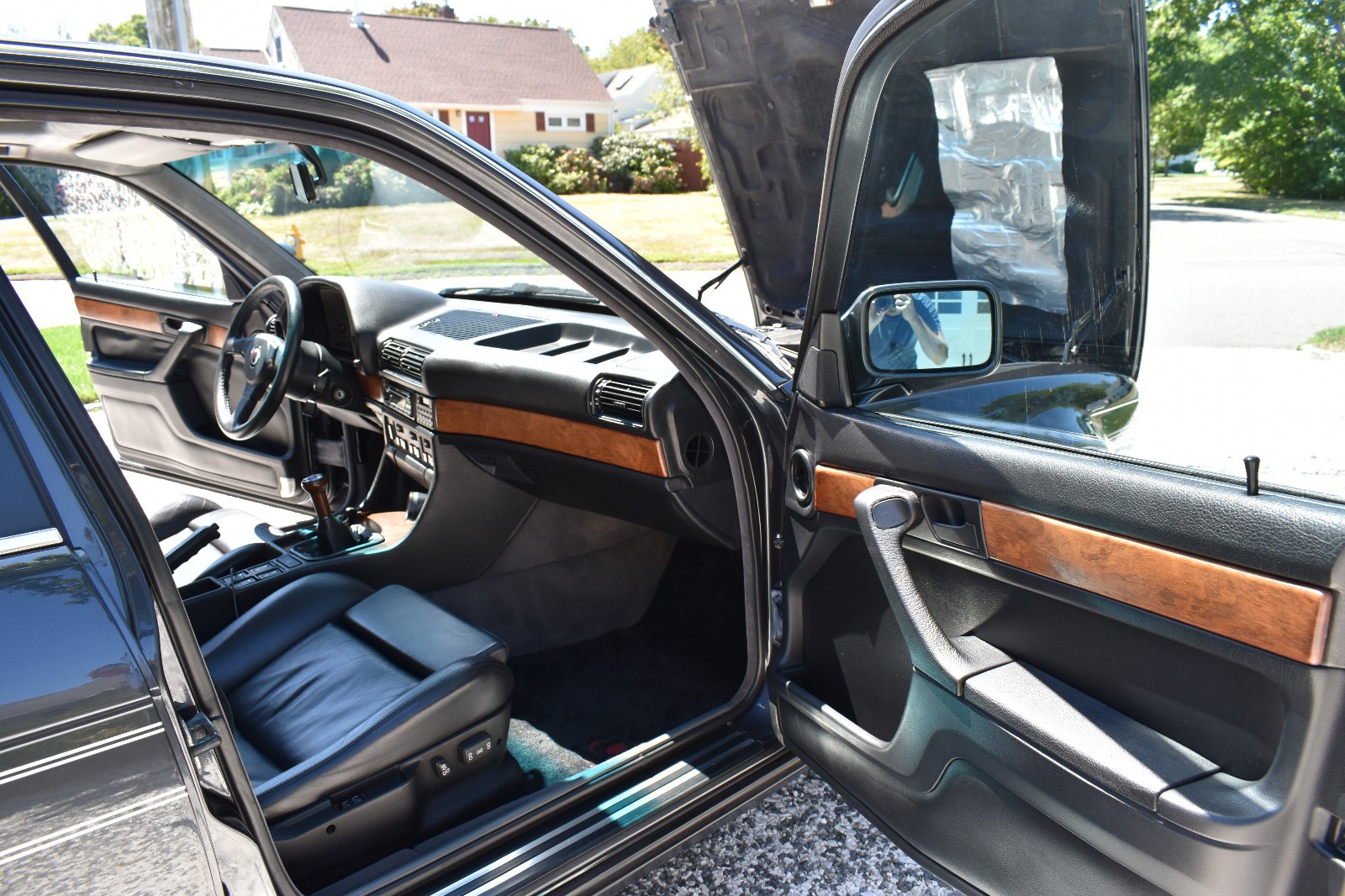 BMW-7-Series-1988-Sedan-30