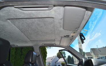 BMW-7-Series-1988-Sedan-31