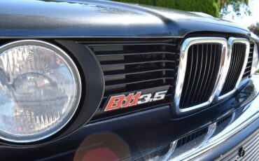 BMW-7-Series-1988-Sedan-4