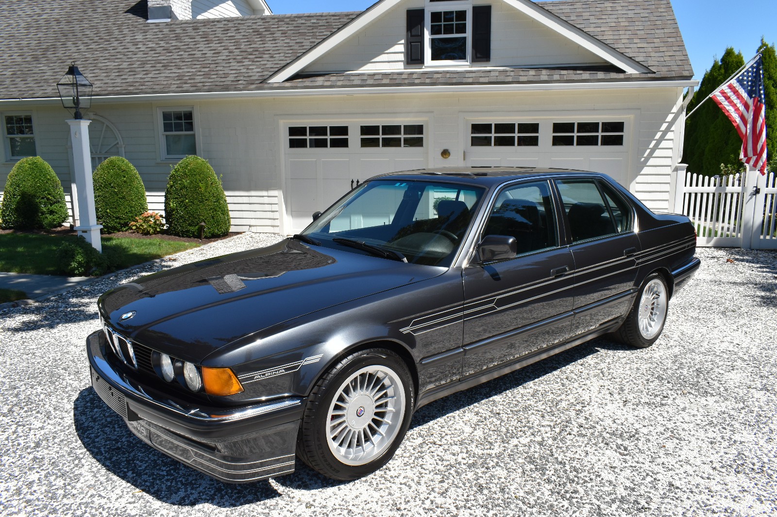 BMW-7-Series-1988-Sedan-8