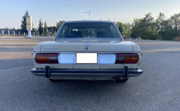 BMW-Bavaria-1973-Sedan-1