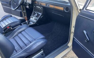 BMW-Bavaria-1973-Sedan-13