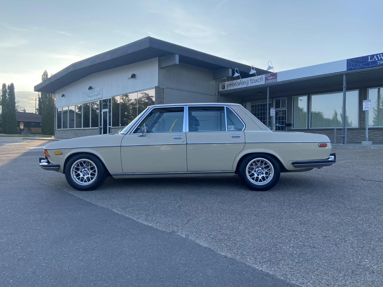 BMW-Bavaria-1973-Sedan
