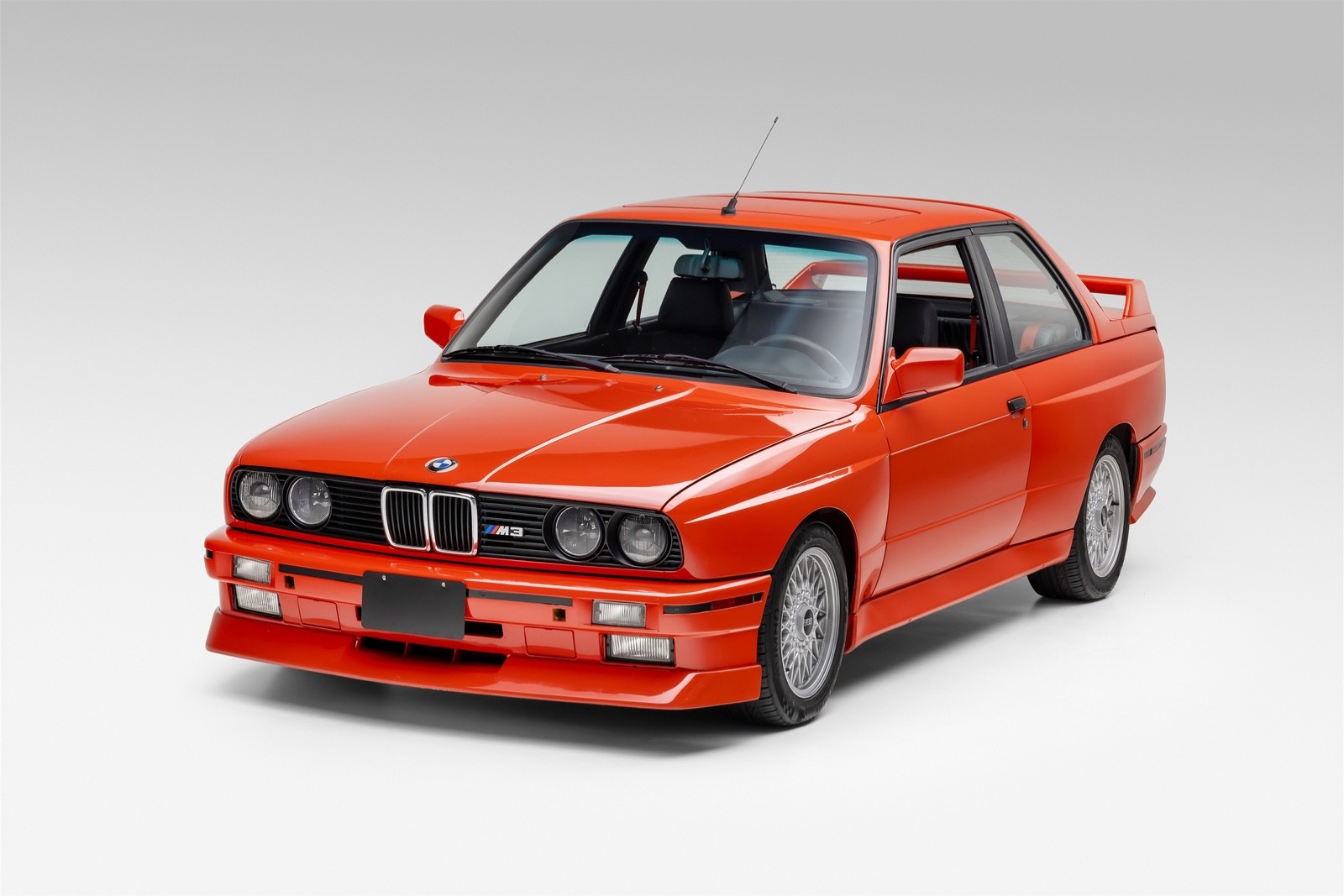 BMW-M3-1988-Coupe