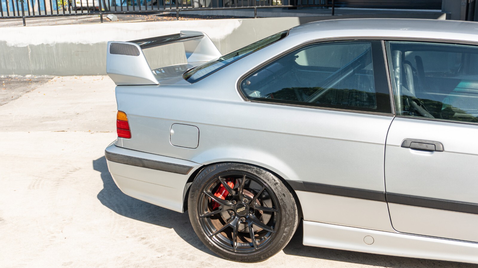 BMW-M3-1996-Coupe-10