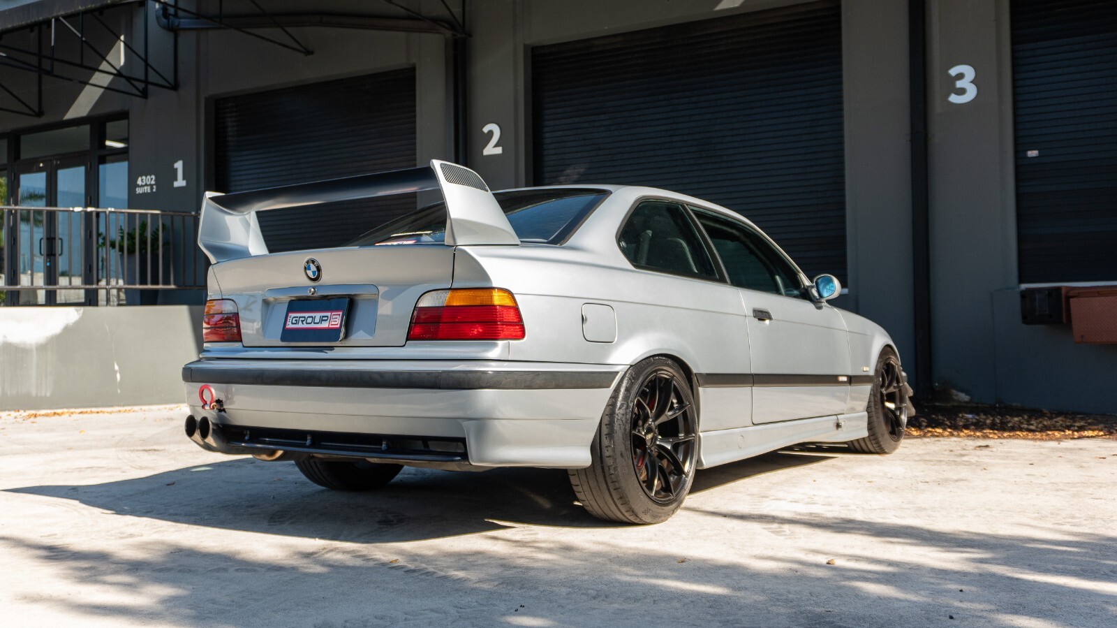 BMW-M3-1996-Coupe-8