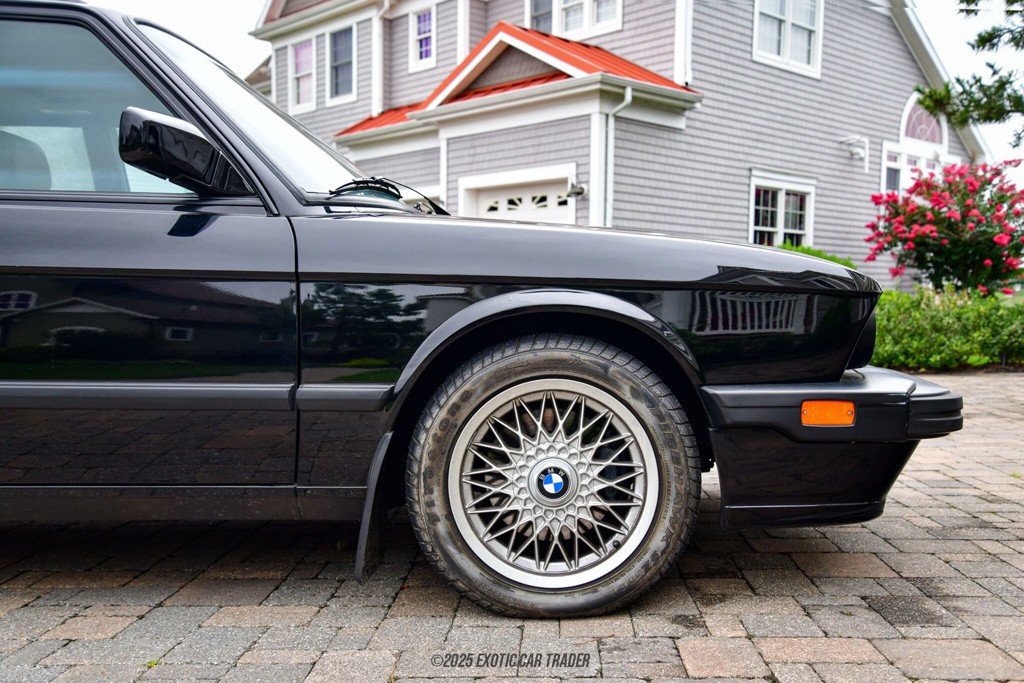 BMW-M5-1988-Sedan-10