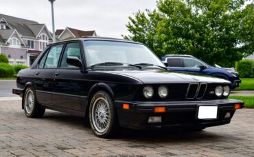 BMW-M5-1988-Sedan-11