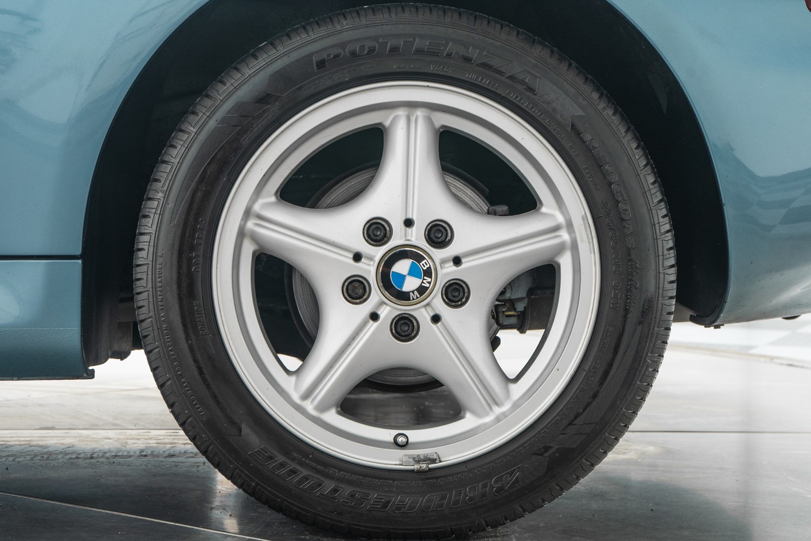 BMW-Z3-1996-Convertible-10