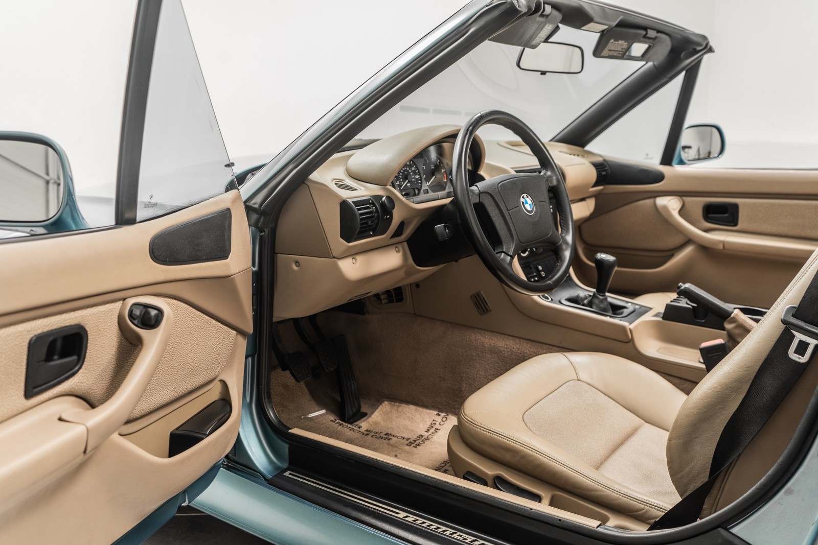 BMW-Z3-1996-Convertible-22