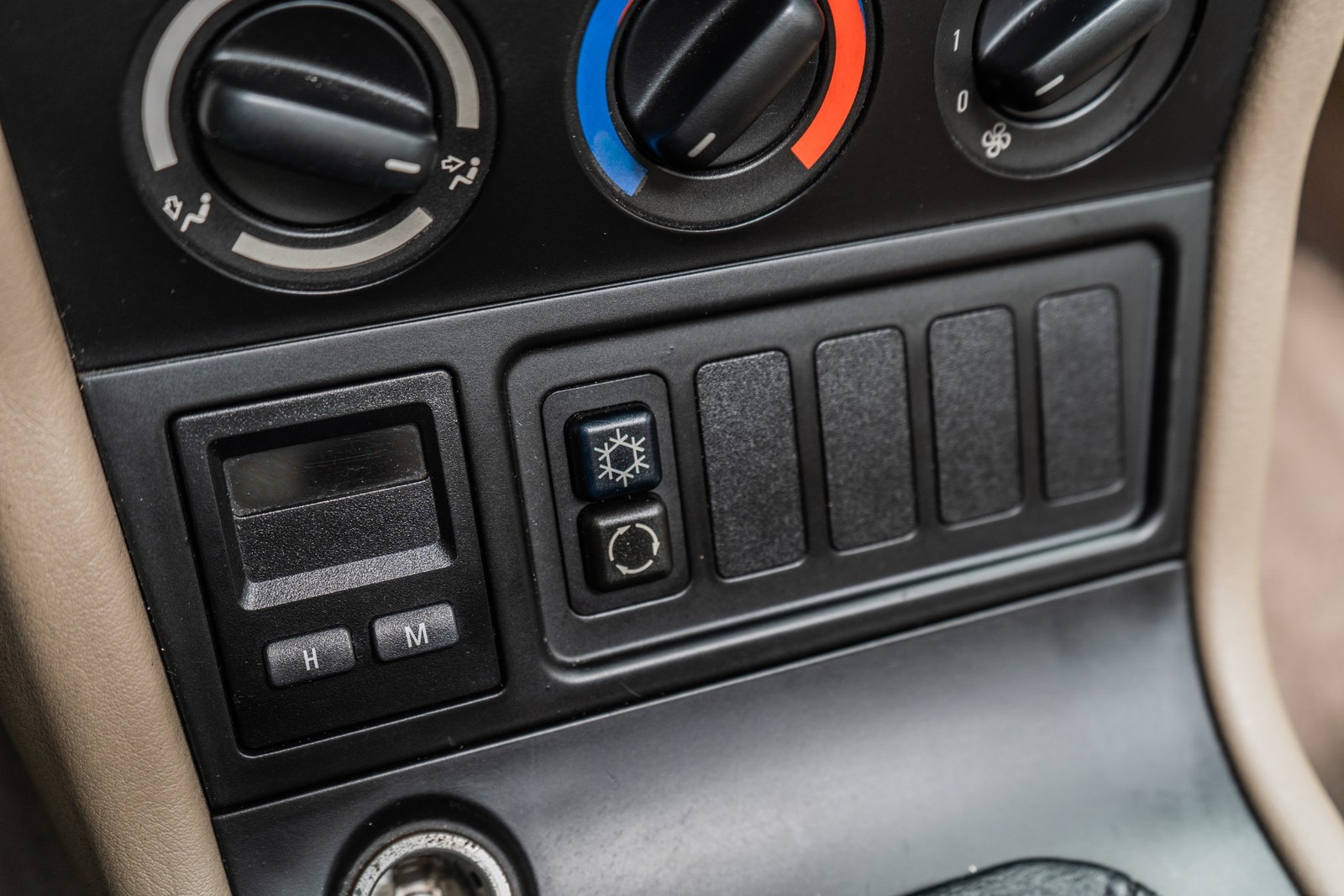 BMW-Z3-1996-Convertible-30