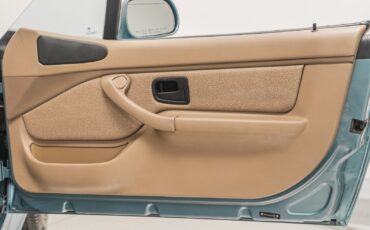 BMW-Z3-1996-Convertible-37