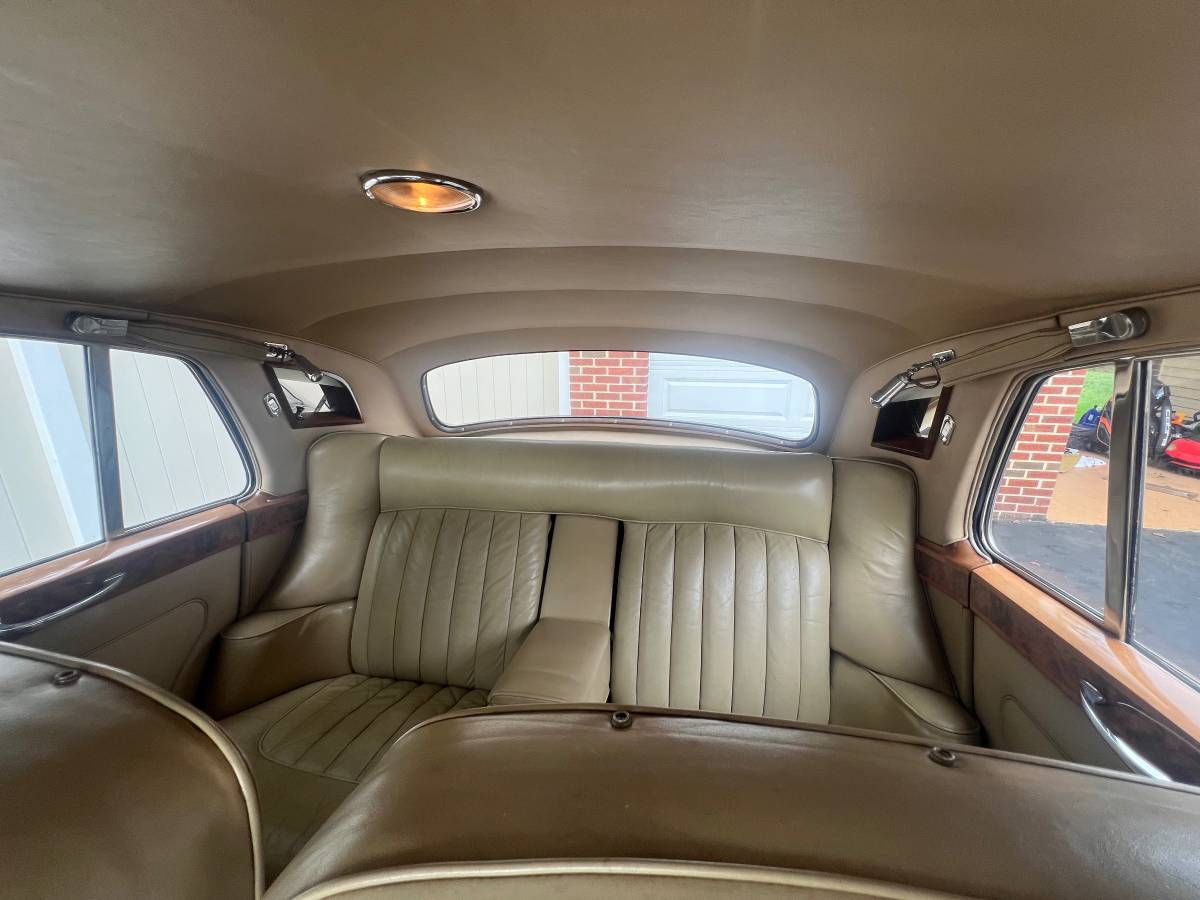 Bentley-1964-119