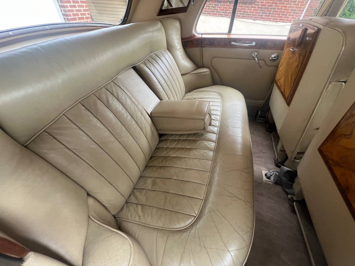 Bentley-1964-145