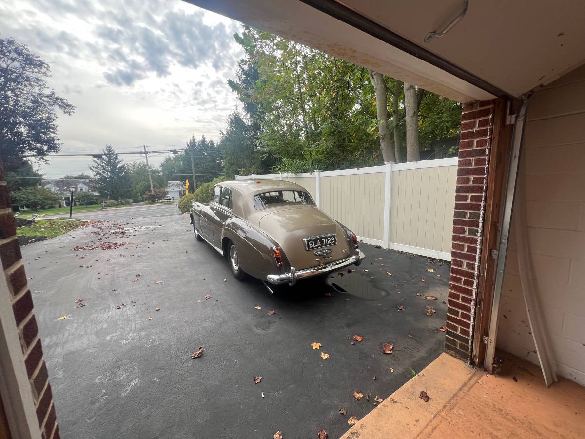 Bentley-1964-162