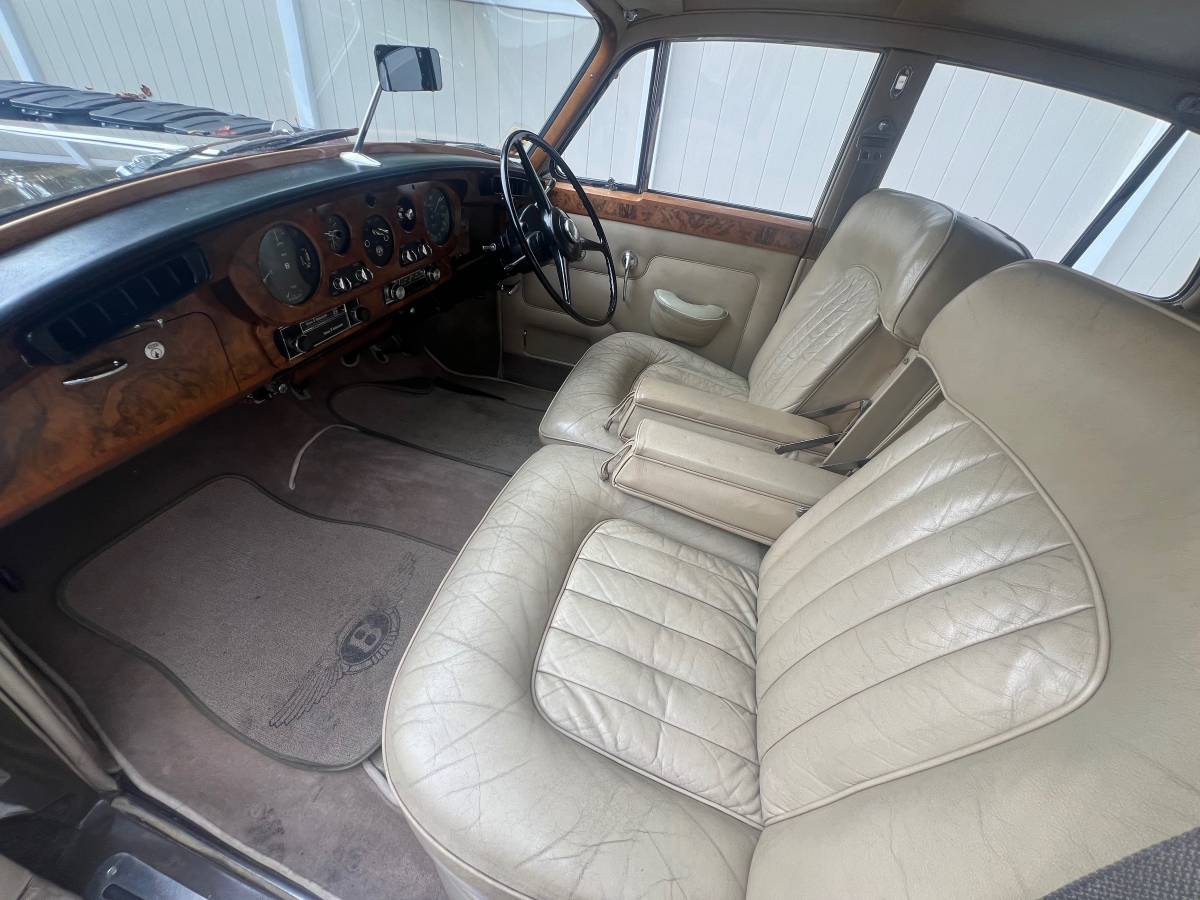 Bentley-1964-38