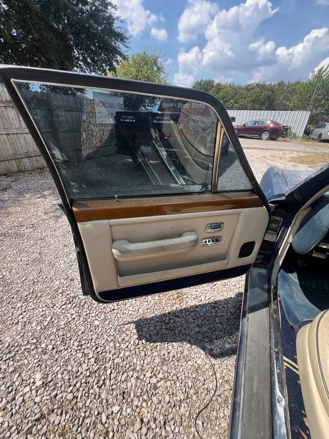 Bentley-1987-20