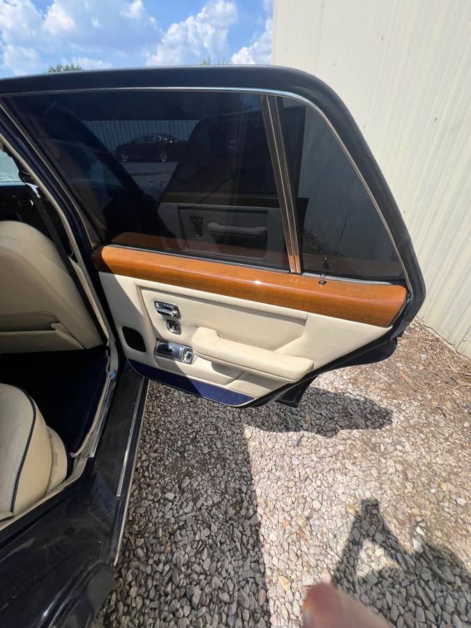Bentley-1987-8