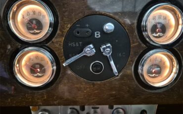 Bentley-4-14-litre-1936-Silver-Black-4