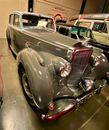 Bentley-Saloon-1952-Gray-4