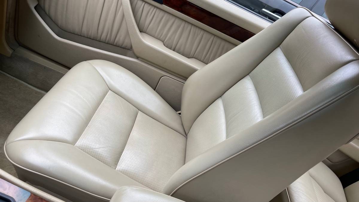 Benz-300ce-1991-brown-12