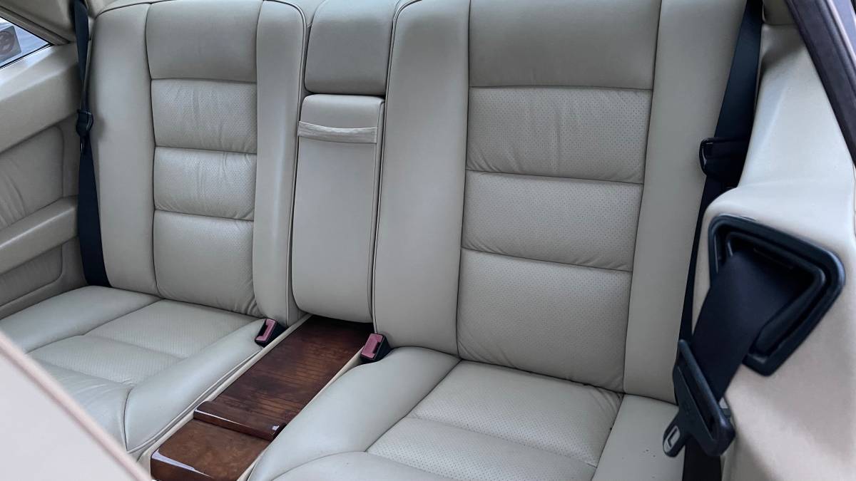 Benz-300ce-1991-brown-15